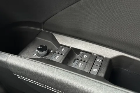 60 of 67 for Audi Q4 e-tron Q4 Sportback S line 45 e-tron 210,00 kW