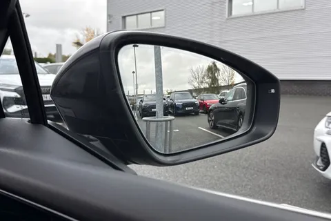 61 of 67 for Audi Q4 e-tron Q4 Sportback S line 45 e-tron 210,00 kW