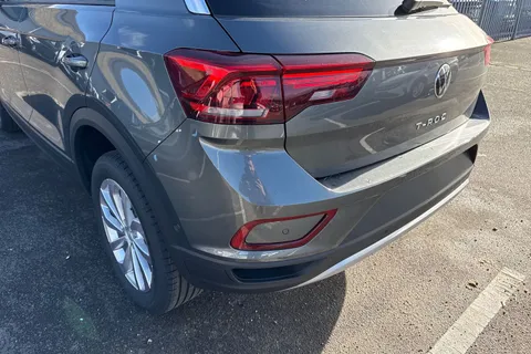 7 of 54 for Volkswagen T-Roc 1.0 TSI Match Euro 6 (s/s) 5dr