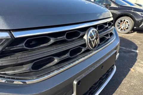 24 of 54 for Volkswagen T-Roc 1.0 TSI Match Euro 6 (s/s) 5dr