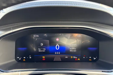 31 of 54 for Volkswagen T-Roc 1.0 TSI Match Euro 6 (s/s) 5dr