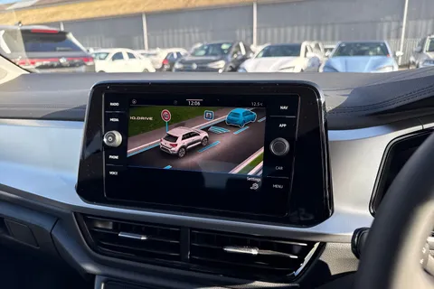 43 of 54 for Volkswagen T-Roc 1.0 TSI Match Euro 6 (s/s) 5dr