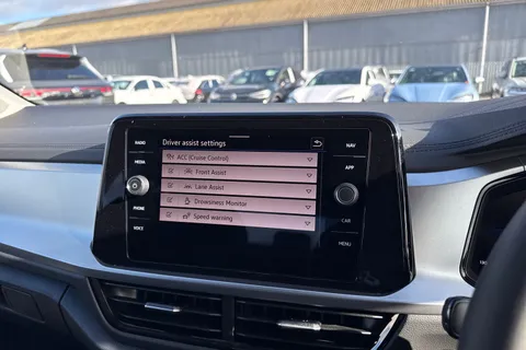 44 of 54 for Volkswagen T-Roc 1.0 TSI Match Euro 6 (s/s) 5dr