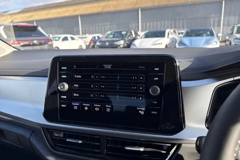 45 of 54 for Volkswagen T-Roc 1.0 TSI Match Euro 6 (s/s) 5dr