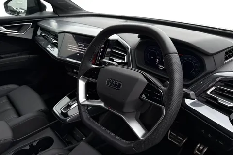 8 of 67 for Audi Q4 e-tron Q4 Sportback Black Edition 45 e-tron 210,00 kW