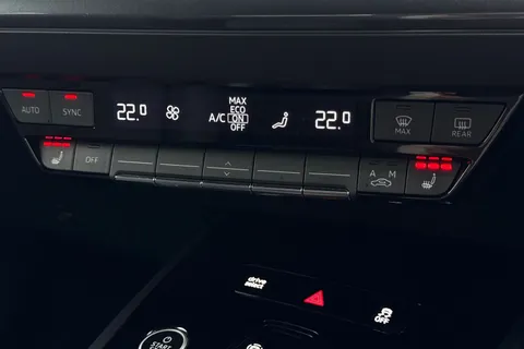 19 of 67 for Audi Q4 e-tron Q4 Sportback Black Edition 45 e-tron 210,00 kW