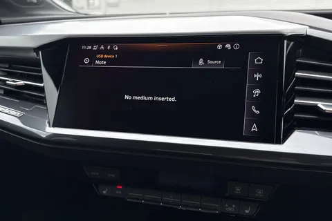 38 of 67 for Audi Q4 e-tron Q4 Sportback Black Edition 45 e-tron 210,00 kW