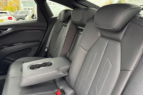 52 of 67 for Audi Q4 e-tron Q4 Sportback Black Edition 45 e-tron 210,00 kW