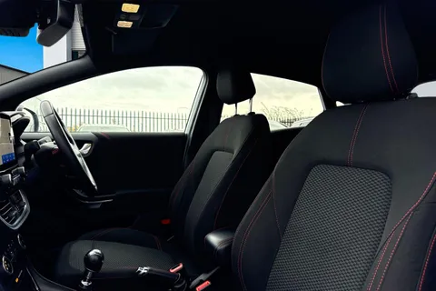 DK72NZY Ford Puma 1.0T EcoBoost MHEV ST-Line Euro 6 (s/s) 5dr Thumbnail #12