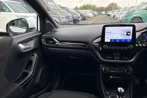 DK72NZY Ford Puma 1.0T EcoBoost MHEV ST-Line Euro 6 (s/s) 5dr Thumbnail #16