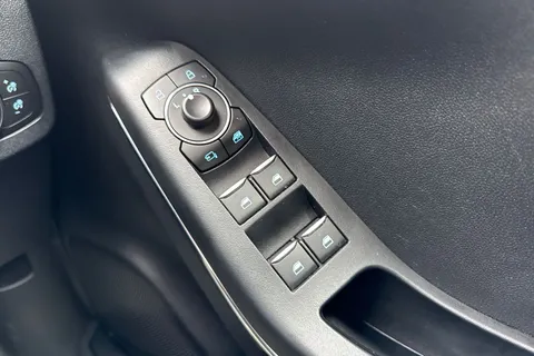 DK72NZY Ford Puma 1.0T EcoBoost MHEV ST-Line Euro 6 (s/s) 5dr Thumbnail #19