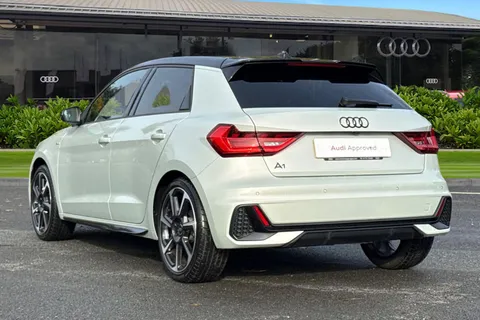 PK25TPY Audi A1 Black Edition 30 TFSI 116 PS S tronic Thumbnail #3