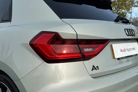 PK25TPY Audi A1 Black Edition 30 TFSI 116 PS S tronic Thumbnail #9