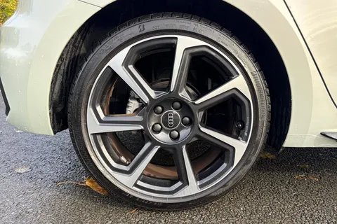 PK25TPY Audi A1 Black Edition 30 TFSI 116 PS S tronic Thumbnail #12