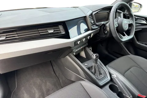 PK25TPY Audi A1 Black Edition 30 TFSI 116 PS S tronic Thumbnail #16