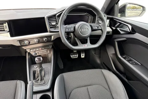 PK25TPY Audi A1 Black Edition 30 TFSI 116 PS S tronic Thumbnail #19