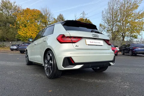 PK25TPY Audi A1 Black Edition 30 TFSI 116 PS S tronic Thumbnail #37