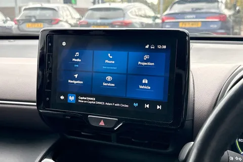 MW22PNF Toyota Yaris Cross 1.5 Hybrid Excel 5dr CVT Thumbnail #15