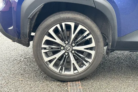 MW22PNF Toyota Yaris Cross 1.5 Hybrid Excel 5dr CVT Thumbnail #24