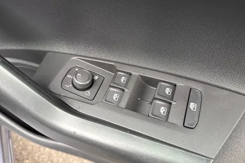 Volkswagen Polo 1.0 TSI Match Hatchback 5dr Petrol Manual Euro 6 (s/s) (95 ps) Thumbnail #21