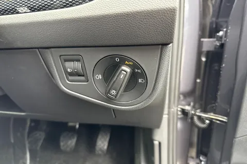 Volkswagen Polo 1.0 TSI Match Hatchback 5dr Petrol Manual Euro 6 (s/s) (95 ps) Thumbnail #29