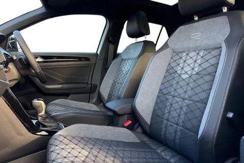  Volkswagen T-Roc 1.5 TSI Black Edition Plus DSG Euro 6 (s/s) 5dr Thumbnail #16