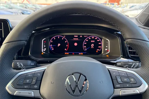  Volkswagen T-Roc 1.5 TSI Black Edition Plus DSG Euro 6 (s/s) 5dr Thumbnail #34