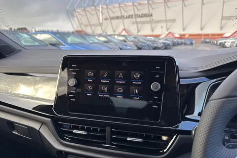  Volkswagen T-Roc 1.5 TSI Black Edition Plus DSG Euro 6 (s/s) 5dr Thumbnail #44