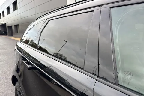 Land Rover Range Rover Velar 2.0 D200 MHEV Dynamic SE Auto 4WD Euro 6 (s/s) 5dr Thumbnail #23