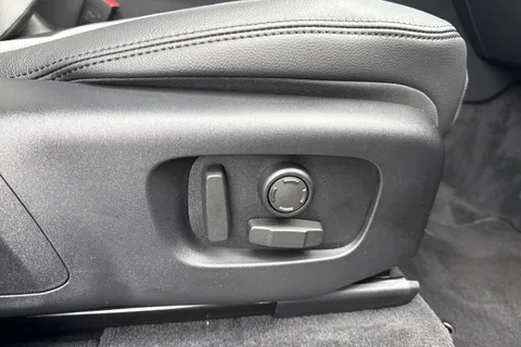  Land Rover Range Rover Velar 2.0 D200 MHEV Dynamic SE Auto 4WD Euro 6 (s/s) 5dr Thumbnail #31