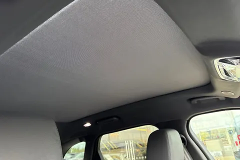  Land Rover Range Rover Velar 2.0 D200 MHEV Dynamic SE Auto 4WD Euro 6 (s/s) 5dr Thumbnail #34