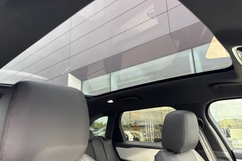  Land Rover Range Rover Velar 2.0 D200 MHEV Dynamic SE Auto 4WD Euro 6 (s/s) 5dr Thumbnail #35