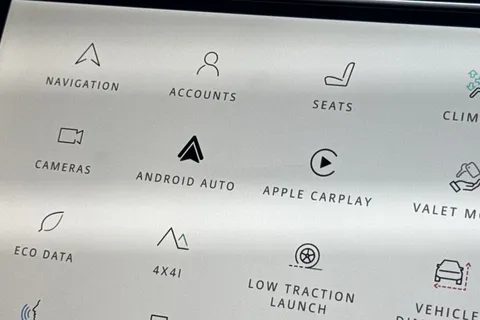 Land Rover Range Rover Velar 2.0 D200 MHEV Dynamic SE Auto 4WD Euro 6 (s/s) 5dr Thumbnail #40