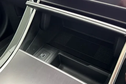 Land Rover Range Rover Velar 2.0 D200 MHEV Dynamic SE Auto 4WD Euro 6 (s/s) 5dr Thumbnail #49