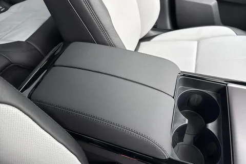  Land Rover Range Rover Velar 2.0 D200 MHEV Dynamic SE Auto 4WD Euro 6 (s/s) 5dr Thumbnail #50