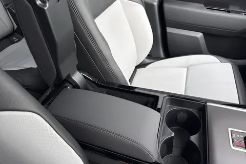  Land Rover Range Rover Velar 2.0 D200 MHEV Dynamic SE Auto 4WD Euro 6 (s/s) 5dr Thumbnail #51