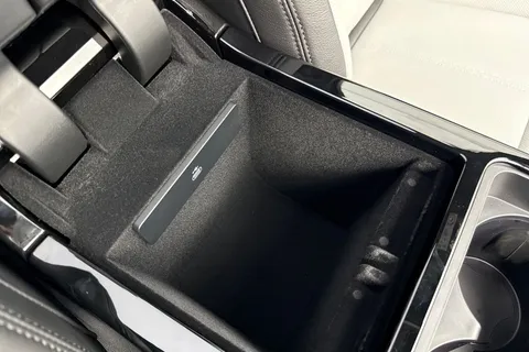  Land Rover Range Rover Velar 2.0 D200 MHEV Dynamic SE Auto 4WD Euro 6 (s/s) 5dr Thumbnail #52