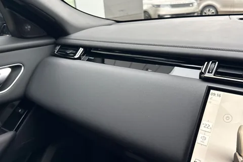 Land Rover Range Rover Velar 2.0 D200 MHEV Dynamic SE Auto 4WD Euro 6 (s/s) 5dr Thumbnail #54