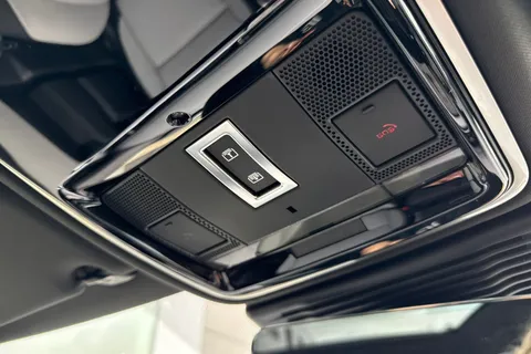  Land Rover Range Rover Velar 2.0 D200 MHEV Dynamic SE Auto 4WD Euro 6 (s/s) 5dr Thumbnail #55