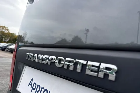 DG74ENF Volkswagen Transporter 2.0 TDI 110 Highline Van Thumbnail #33