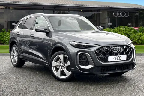 Audi Q5 2.0 TDI S line S Tronic quattro Euro 6 (s/s) 5dr Thumbnail #2