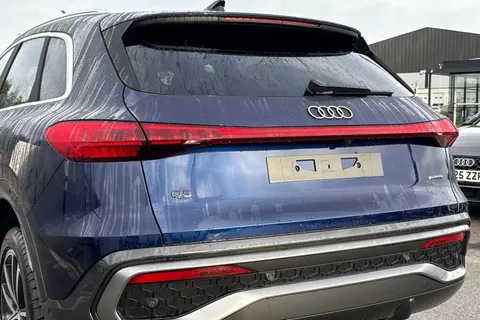 Audi Q5 2.0 TDI S line S Tronic quattro Euro 6 (s/s) 5dr Thumbnail #8