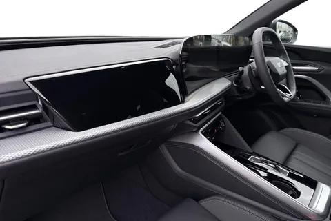 Audi Q5 2.0 TDI S line S Tronic quattro Euro 6 (s/s) 5dr Thumbnail #9