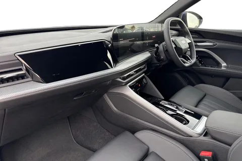 Audi Q5 2.0 TDI S line S Tronic quattro Euro 6 (s/s) 5dr Thumbnail #15