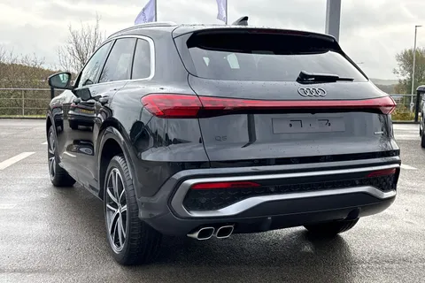  Audi Q5 2.0 TDI S line S Tronic quattro Euro 6 (s/s) 5dr Thumbnail #16