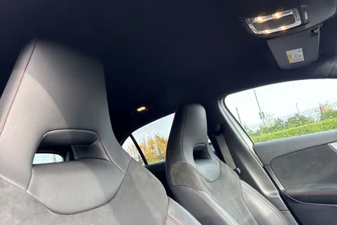 KU21OVB Mercedes-Benz A Class 2.0 A200d AMG Line (Premium 2) 8G-DCT Euro 6 (s/s) 5dr Thumbnail #22