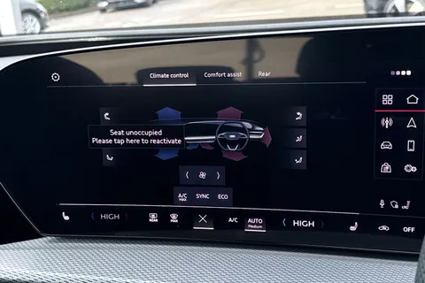  Audi Q5 2.0 TDI S line S Tronic quattro Euro 6 (s/s) 5dr Thumbnail #19