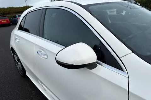 KU21OVB Mercedes-Benz A Class 2.0 A200d AMG Line (Premium 2) 8G-DCT Euro 6 (s/s) 5dr Thumbnail #29