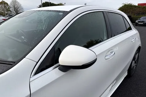 KU21OVB Mercedes-Benz A Class 2.0 A200d AMG Line (Premium 2) 8G-DCT Euro 6 (s/s) 5dr Thumbnail #30