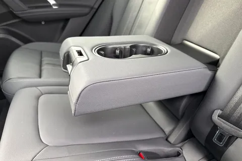  Audi Q5 2.0 TDI S line S Tronic quattro Euro 6 (s/s) 5dr Thumbnail #27